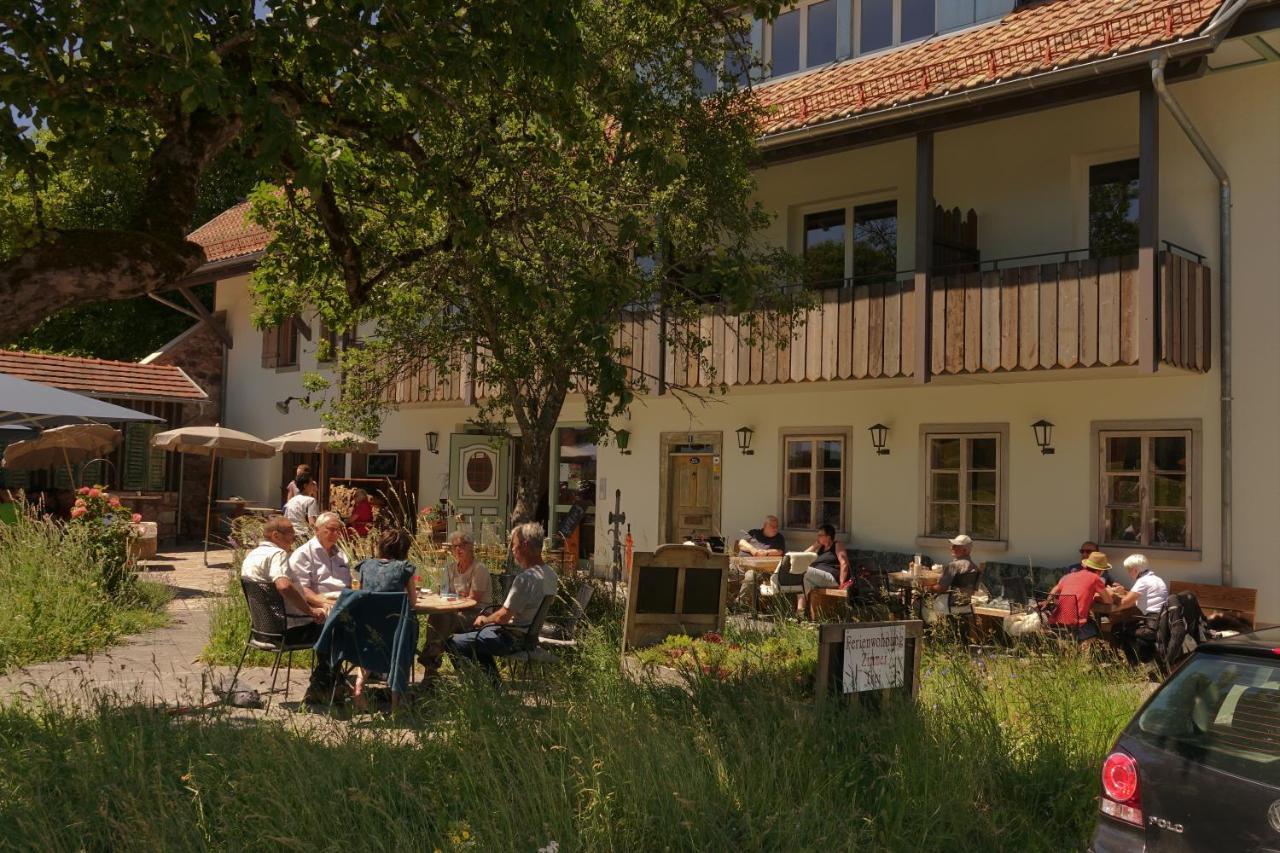 Отель Gret-Stube Weilheim Экстерьер фото